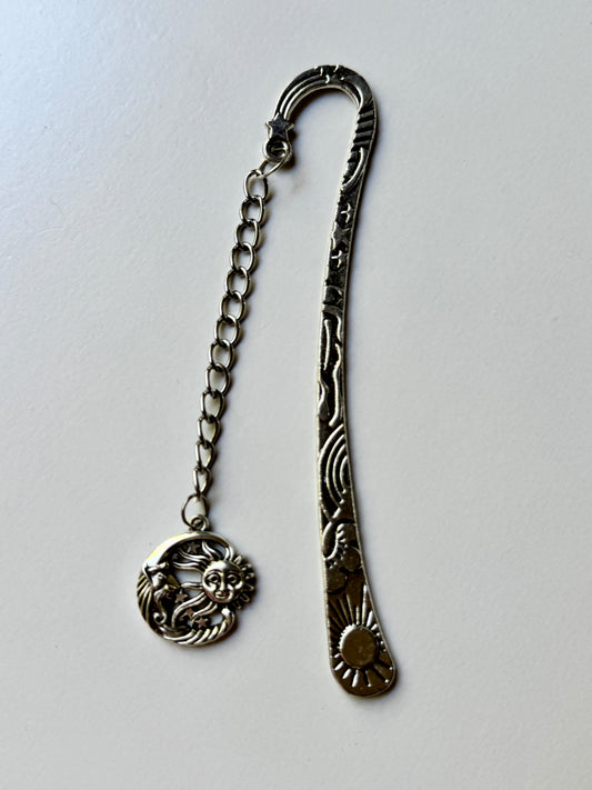 Bookmarks with chain and charm